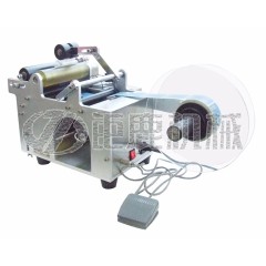 经济型半自动圆瓶贴标机